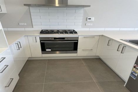 Photo of property in 20 Wai Place, Westgate, Auckland, 0614