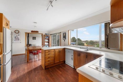 Photo of property in 4247 Great North Road, Glendene, Auckland, 0602