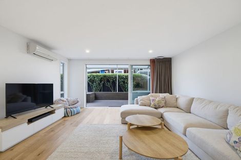 Photo of property in 3/24 Eversleigh Street, St Albans, Christchurch, 8014