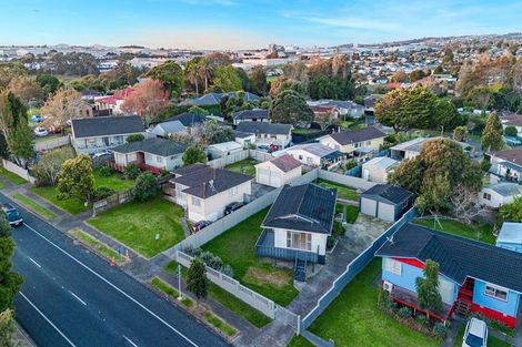 Photo of property in 68 Finlayson Avenue, Clendon Park, Auckland, 2103