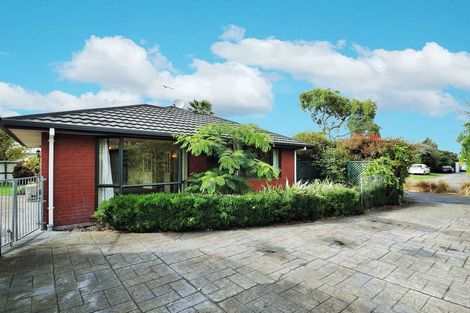 Photo of property in 2/10 Sefton Street, Belfast, Christchurch, 8051