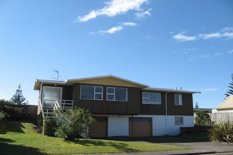 Photo of property in 17 Hoterini Street, Ohope, 3121