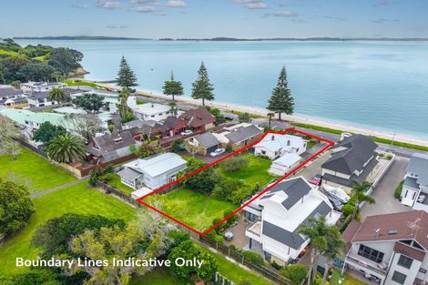 Photo of property in 9 The Esplanade, Eastern Beach, Auckland, 2012