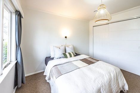 Photo of property in 7 Hussey Street, Waverley, 4510