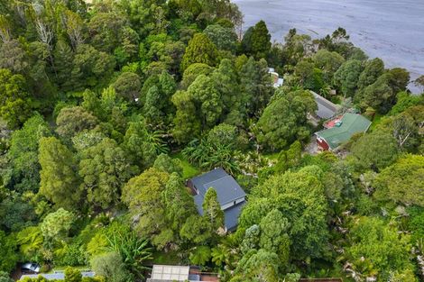 Photo of property in 18 Paturoa Road, Titirangi, Auckland, 0604