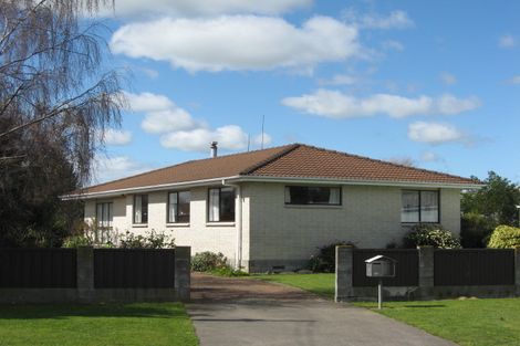 Photo of property in 12 Hammond Street, Bulls, 4818