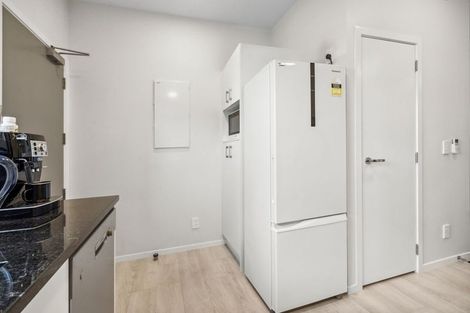 Photo of property in 8 Atkinson Street, Newlands, Wellington, 6037