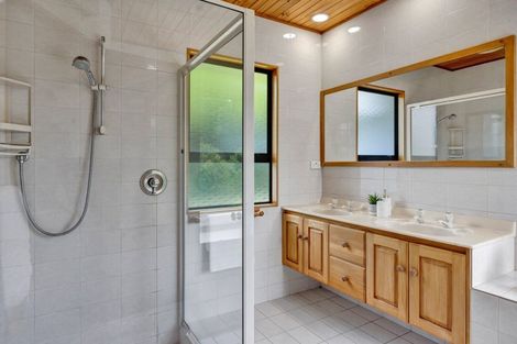 Photo of property in 6 Bushview Place, Upper Vogeltown, New Plymouth, 4310