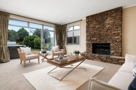 Photo of property in 25 Berwick Place, Mount Maunganui, 3116