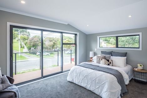 Photo of property in 37a Tiromoana Road, Raumati South, Paraparaumu, 5032