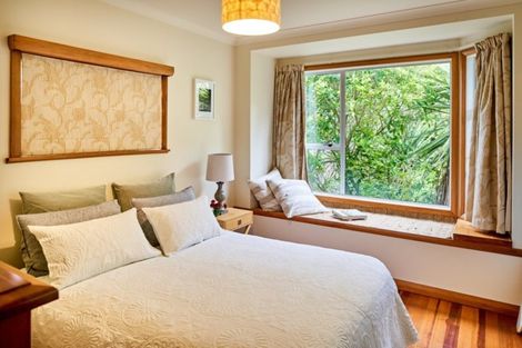 Photo of property in 11 View Road, Titahi Bay, Porirua, 5022