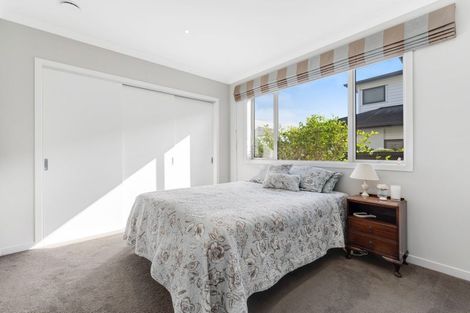 Photo of property in 8 Verley Rise, East Tamaki Heights, Auckland, 2016