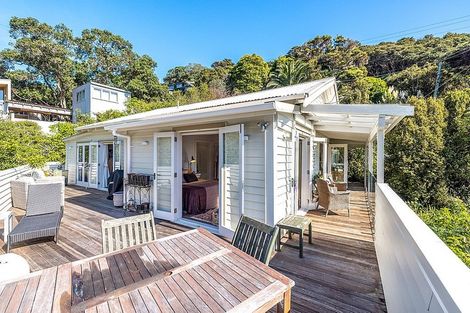 Photo of property in 24 Miro Road, Palm Beach, Waiheke Island, 1081