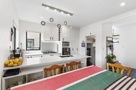 Photo of property in 6/79 Ranfurly Road, Alfriston, Auckland, 2105