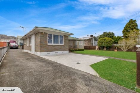 Photo of property in 1/4 Royal Arch Place, Rosehill, Papakura, 2113