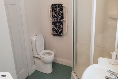 Photo of property in 11 Trosk Place, Waiuku, 2123