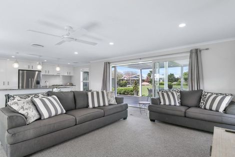Photo of property in 15 Gladys Place, Levin, 5510
