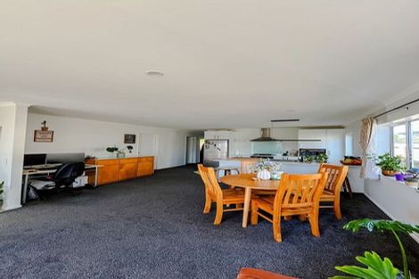 Photo of property in 21 Harore Road, Takanini, 2112