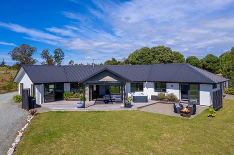 Photo of property in 90 Stagecoach Road, Upper Moutere, 7173