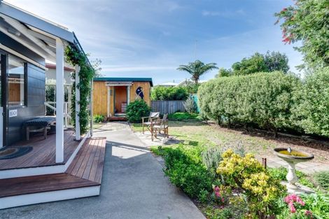 Photo of property in 5 Anthony Place, Bay View, Napier, 4104