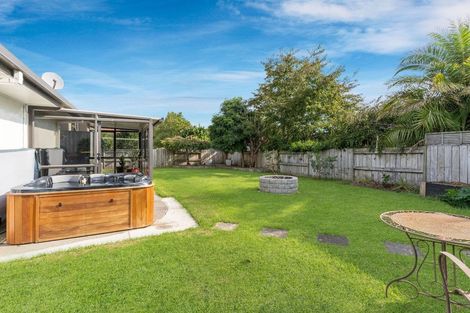Photo of property in 8 Kestrel Avenue, Welcome Bay, Tauranga, 3112
