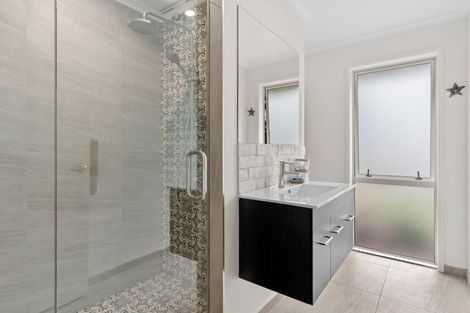 Photo of property in 25 Capstone Place, Te Kamo, 0185