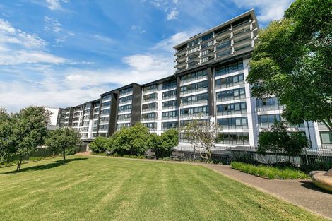 Photo of property in Luna Apartments, 4m/16 Burton Street, Grafton, Auckland, 1010