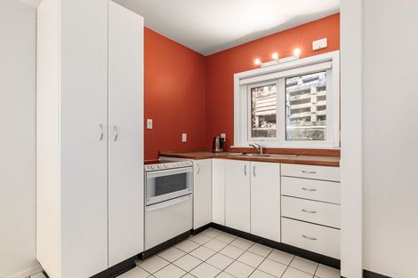 Photo of property in Parkland Flats, 8/51 Adams Terrace, Kelburn, Wellington, 6021