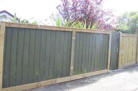 Photo of property in 71 Glen Road, Kelburn, Wellington, 6012