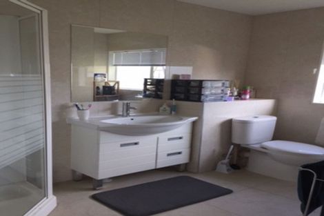 Photo of property in 47 Murvale Drive, Bucklands Beach, Auckland, 2014