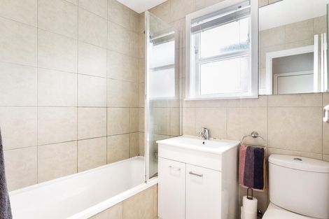 Photo of property in 699 Te Atatu Road, Te Atatu Peninsula, Auckland, 0610