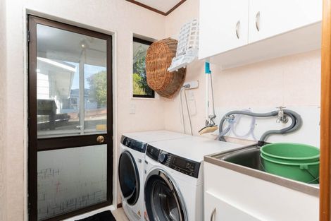 Photo of property in 64 Fyvie Avenue, Tawa, Wellington, 5028