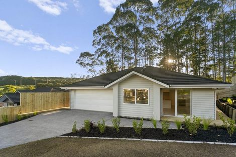 Photo of property in 3 Maraeariki Avenue, Orewa, 0931
