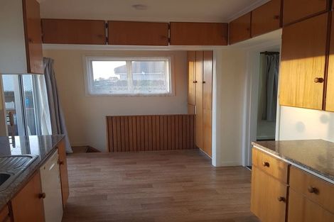 Photo of property in 53 Rogan Street, Mount Roskill, Auckland, 1041