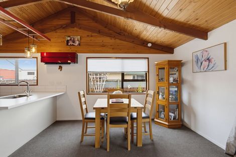 Photo of property in 5 Stopforth Street, Woodend, 7610