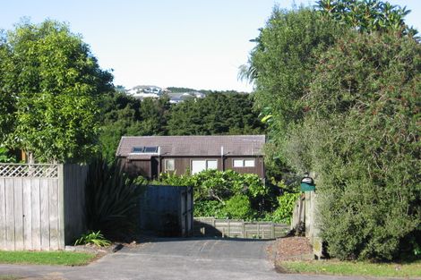 Photo of property in 2/109 Redoubt Road, Goodwood Heights, Auckland, 2105