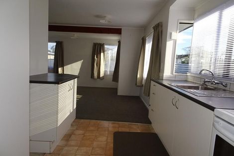 Photo of property in 114 Duchess Crescent, Mayfair, Hastings, 4122