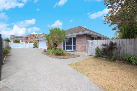 Photo of property in 19 Mt Blanc Place, Northpark, Auckland, 2013