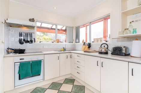 Photo of property in 2/41 Telstar Place, Beach Haven, Auckland, 0626