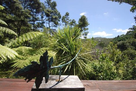 Photo of property in 5 Waikarekare Lane, Karekare, New Lynn, 0772