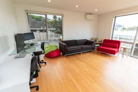 Photo of property in 48a Bassett Road, Johnsonville, Wellington, 6037