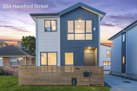 Photo of property in 35d Hereford Street, Te Atatu Peninsula, Auckland, 0610