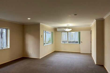 Photo of property in 24 Lissleton Drive, East Tamaki, Auckland, 2013