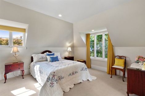 Photo of property in 12 Makora Street, Fendalton, Christchurch, 8041