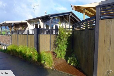 Photo of property in 64 Bays Road, Orere Point, Papakura, 2585