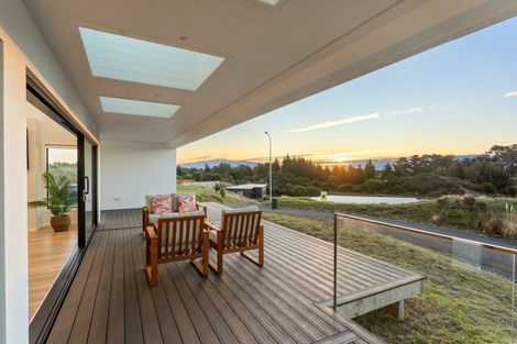 Photo of property in 1 Stetson Rise, Waikanae, 5391