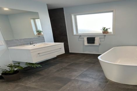 Photo of property in 30 Noumea Drive, Rangatira Park, Taupo, 3330