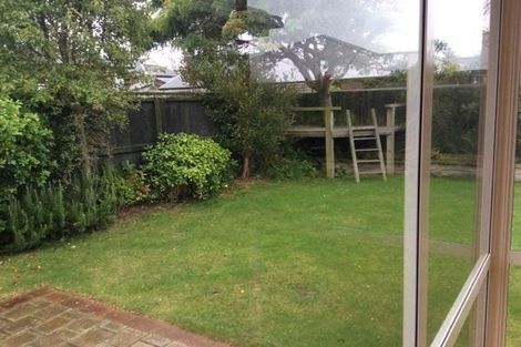 Photo of property in 4 Ronald George Place, Parklands, Christchurch, 8083