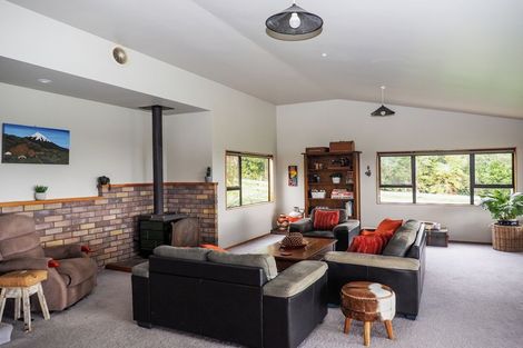 Photo of property in 775 Upper Pitone Road, Pitone, New Plymouth, 4374