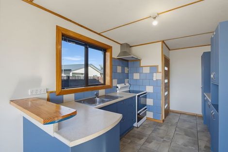 Photo of property in 7 Camden Street, Northcote, Christchurch, 8052